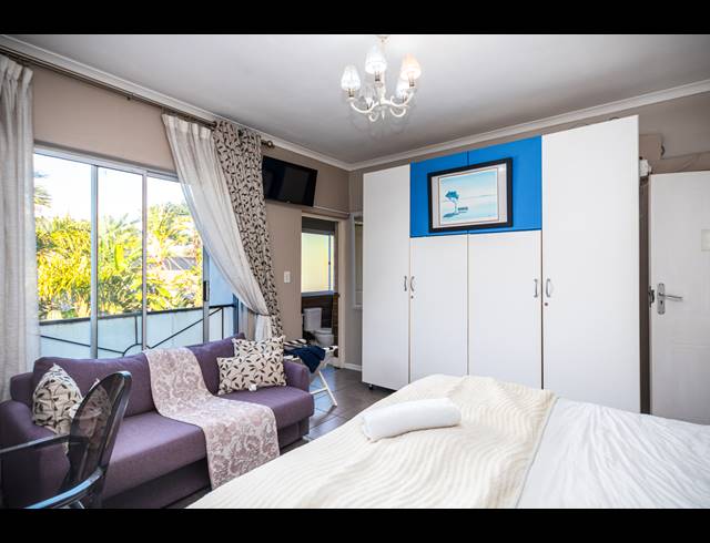 13 BEDROOM FREESTANDING FOR SALE IN SUNSET BEACH